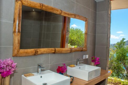 04F1FA44-A4C3-0F14-E592-7A8EEAAD21C6_Guest-downstairs-bath