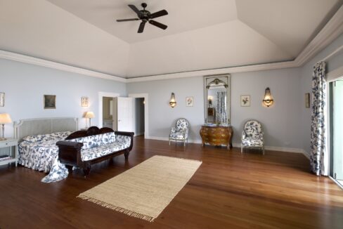 1ECDD129-1957-18F9-60CB-BFDDEEBD39F3_GABRIEL-HOUSE-ST-LUCIA-BED-1