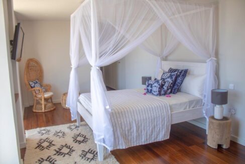 411A121F-EFF7-67F5-DE18-03B377684431_Guest-Bedroom