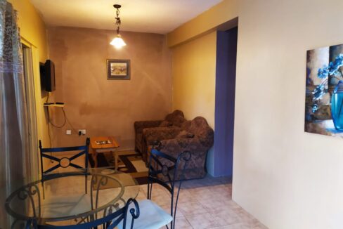 D219CBCB-4C00-BBB4-0DD2-CF9E56C145A2_Apartement-Sitting-Area-1