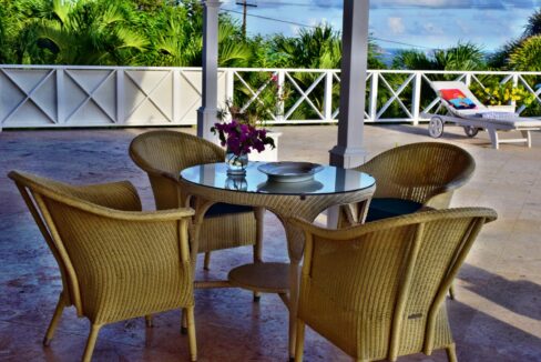 Porch 4